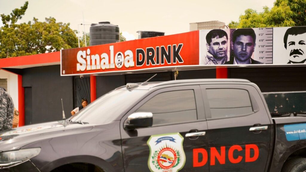 Autoridades allanan el "Drink Sinaloa" en Baní 4 img 3416