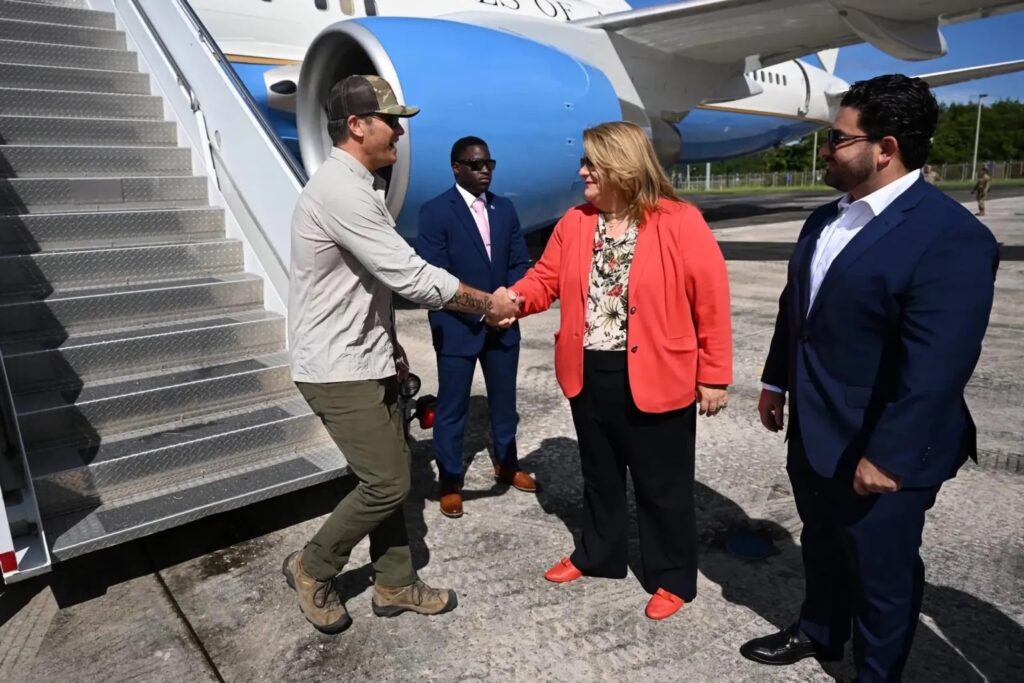 Independentista de Puerto Rico tilda de "sumisión" recibir al secretario de Guerra de EEUU 4 img 3684
