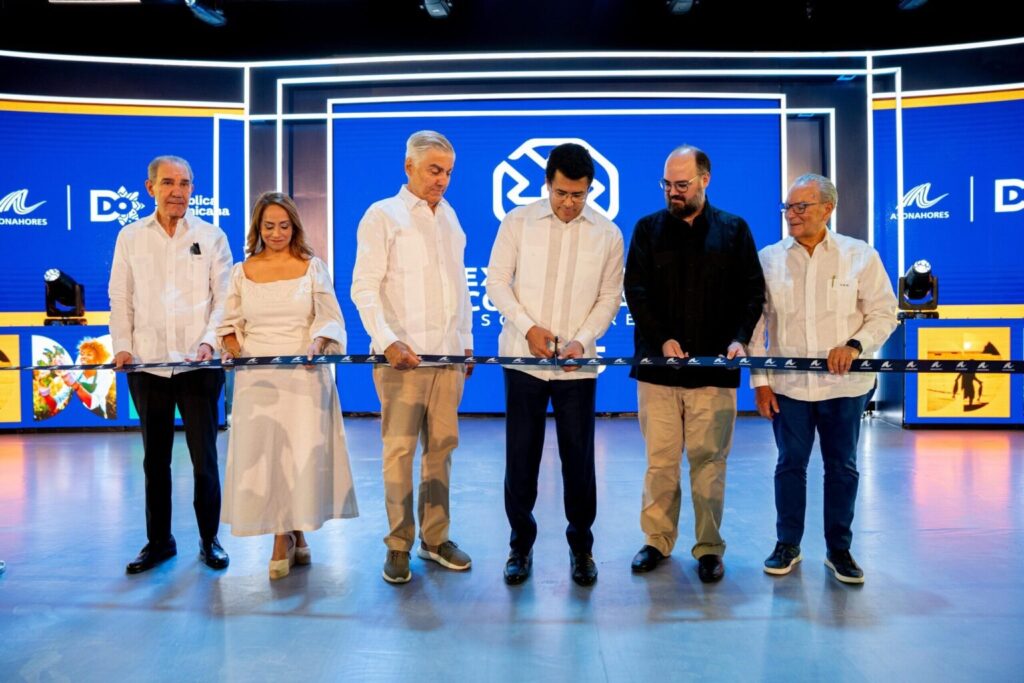 David Collado deja inaugurada la 37ª Exposición Comercial de Asonahores en Punta Cana 4 img 3760