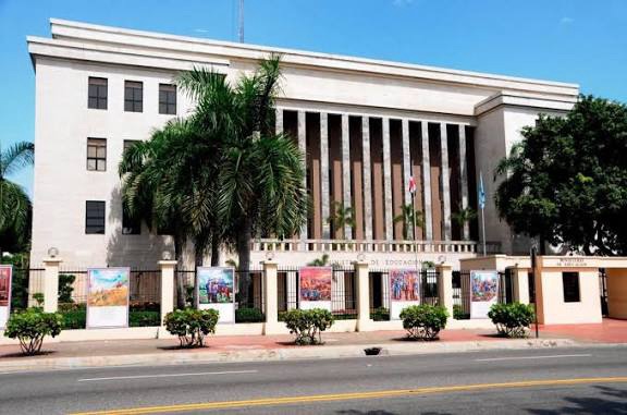 Luis Miguel De Camps impulsa medidas para garantizar transparencia en el uso de recursos para mantenimiento correctivo 4 img 4187