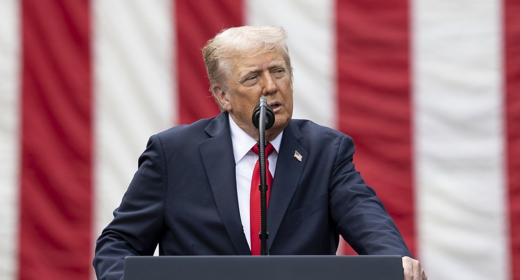 Trump demanda a The New York Times por 15.000 millones de dólares