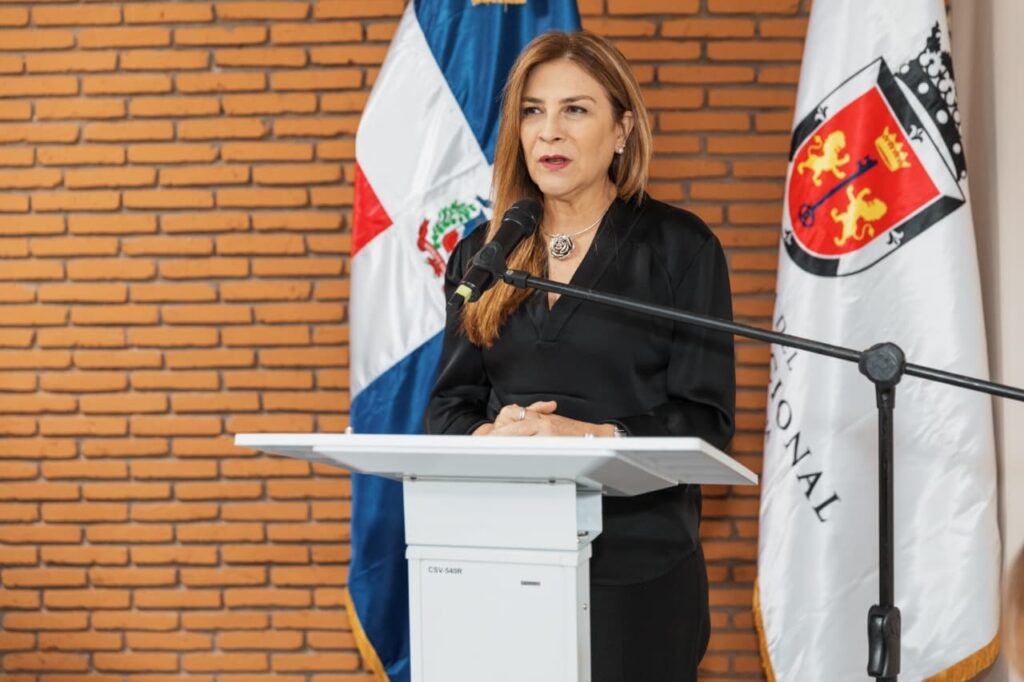 Carolina anuncia 250 becas de Google para estudiar inteligencia artificial y análisis de datos en Centro Futuro 4 img 4233