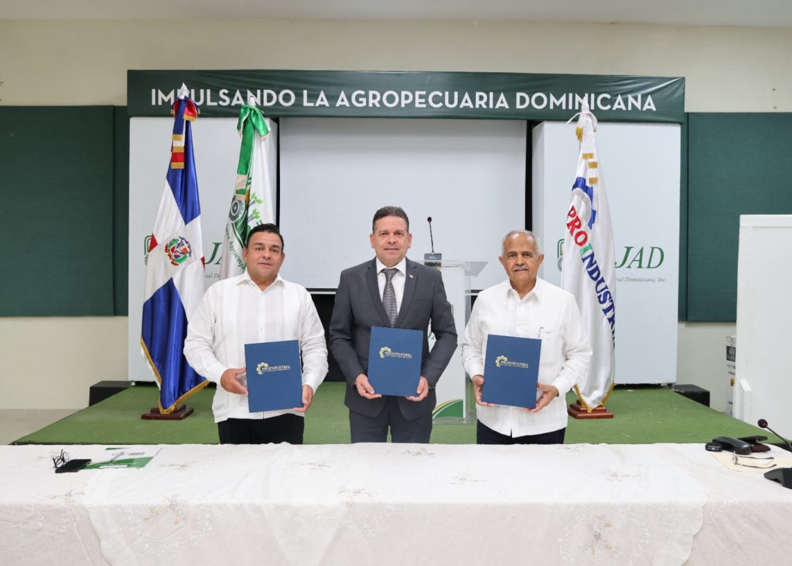 Proindustria y la JAD acuerdan impulsar competitividad agroindustrial