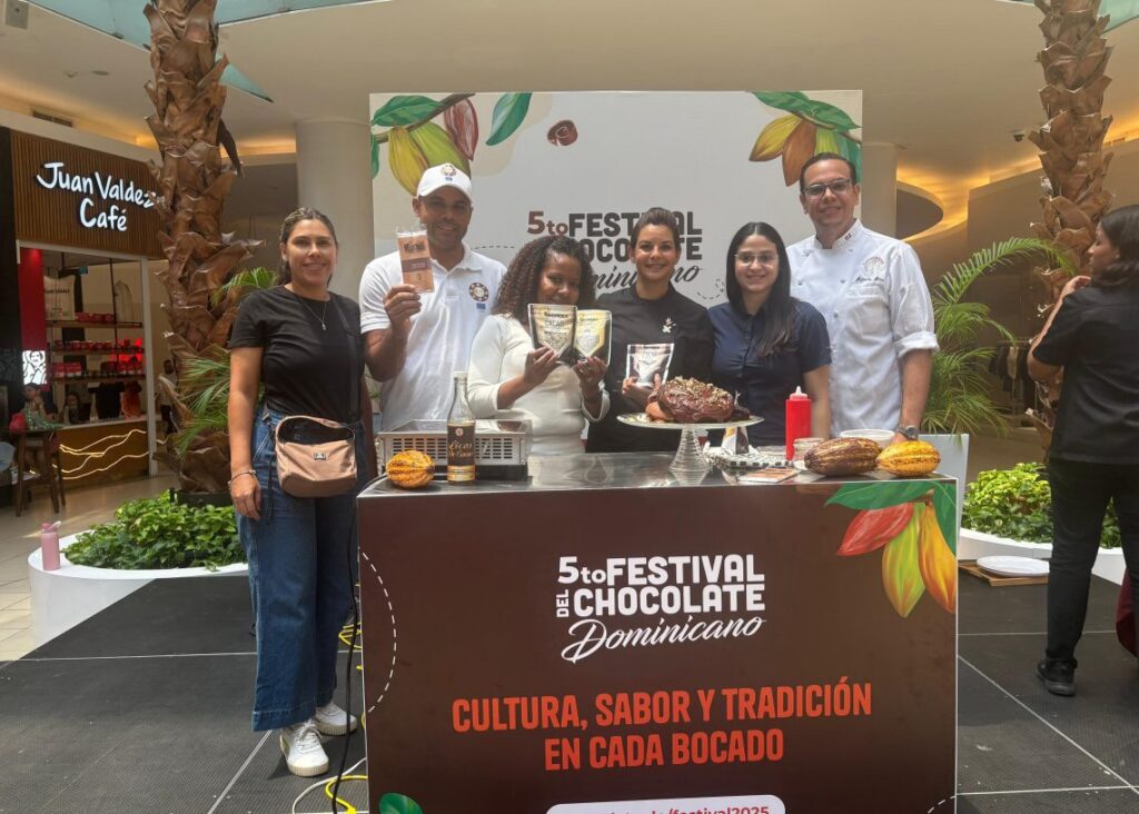 JAD y Adochef destacan productos derivados del cacao dominicano 4 img 4497
