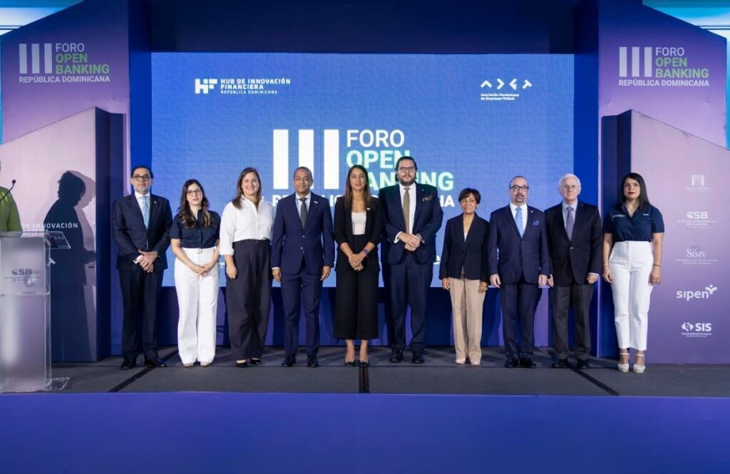 Superintendencia de Bancos, Adofintech y el Hub de Innovación Financiera promueven inclusión e innovación 4 img 4673