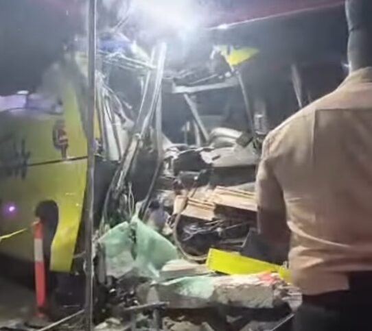 Autobús Caribe Tour impacta estación “Pedro Francisco Bonó” del Metro; una mujer resulta herida 5 img 4816