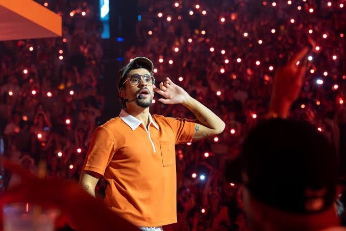 Bad Bunny será el artista principal del espectáculo de medio tiempo del Super Bowl LX