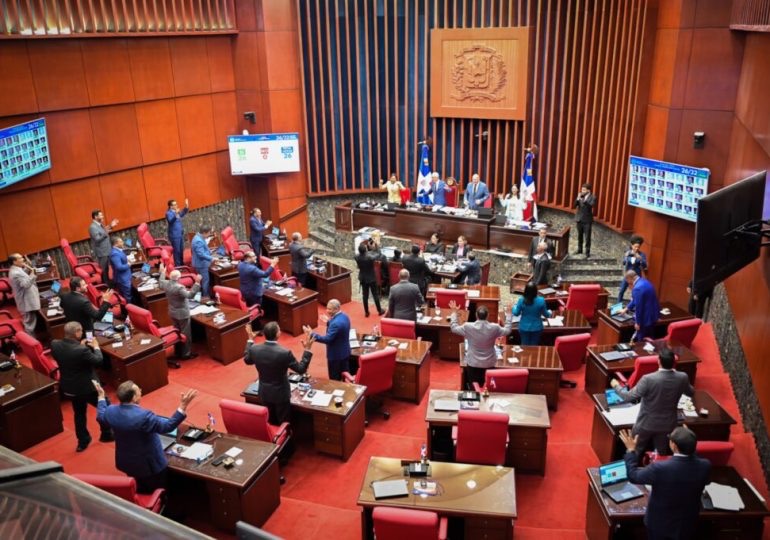 Senado rendirá informe favorable proyecto Código Laboral, no tocaron la cesantía 1 img 4986