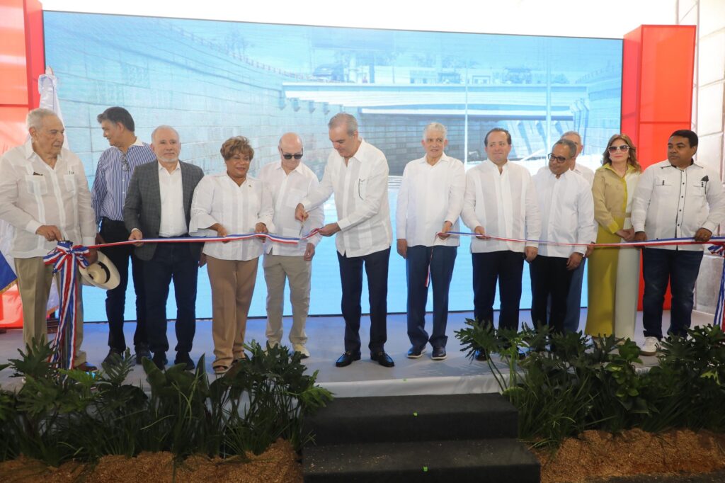 Presidente Abinader inaugura paso a desnivel 27 de Febrero–Isabel Aguiar para mejorar movilidad de más de un millón de personas y reduciendo un 40% tiempos de traslado entre Santo Domingo Oeste, el Sur y el Distrito Nacional 1 0c5d2162 11e7 45c2 8539 8f1317235e78