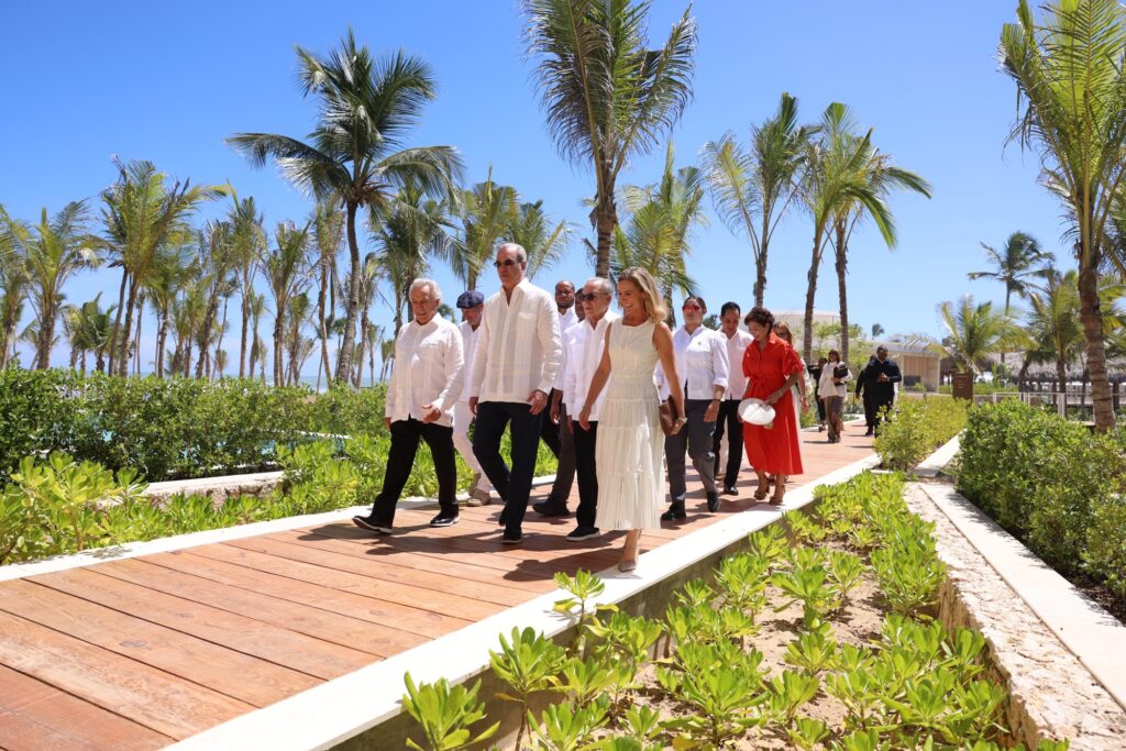Presidente Luis Abinader: “Hoy la República Dominicana es el mejor lugar para invertir en toda Latinoamérica” 2 67b9cf99 5836 451c a700 c2e6667eb767