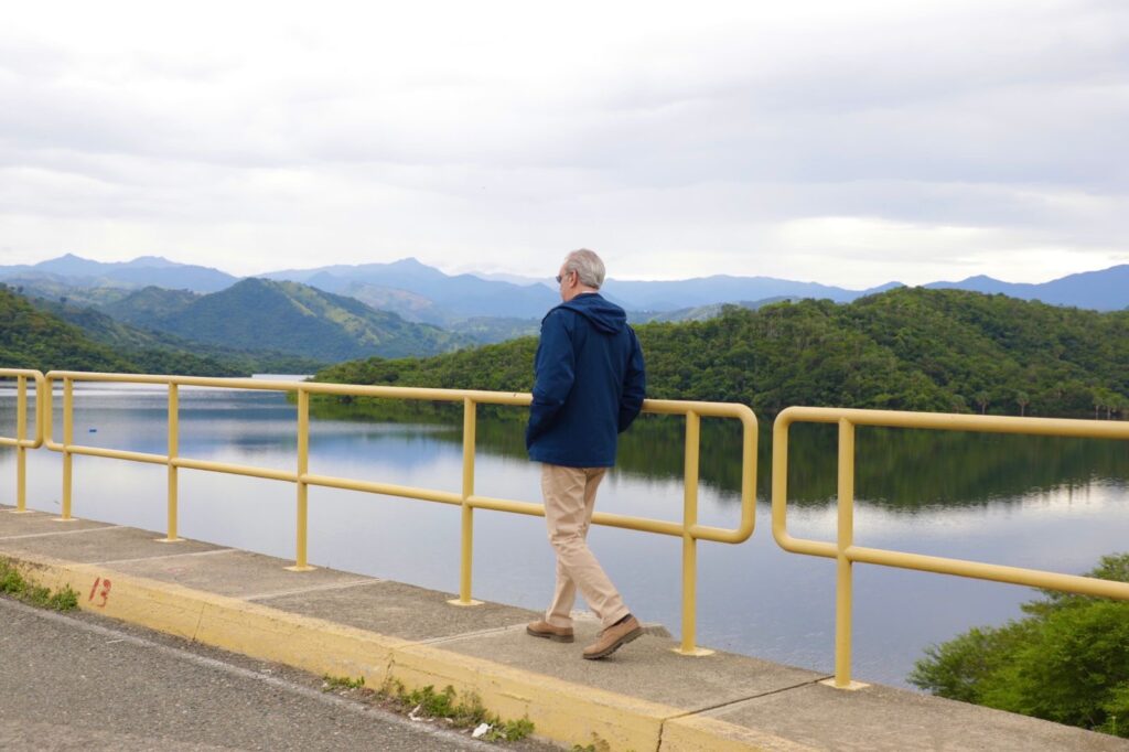 9cc83c53 cc3e 416e 8a89 00af71e9351e