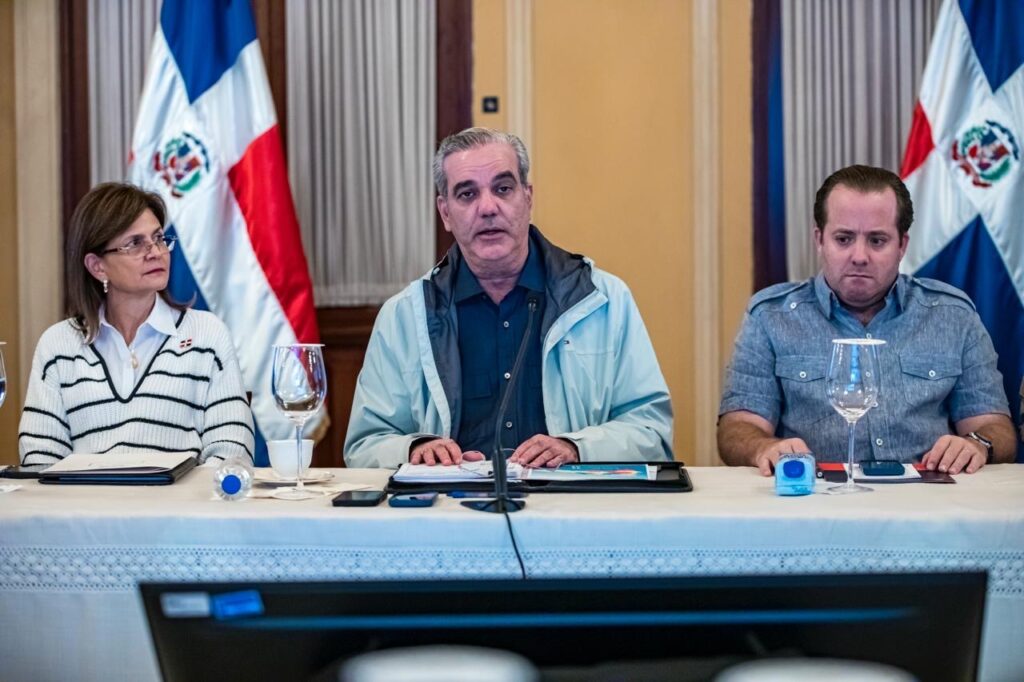 Presidente Abinader dispone para este viernes suspensión de la docencia en todo el país y de las labores en las provincias en alerta roja 1 c55346b9 7eeb 4e75 bd2a 94dc6ccaeca0