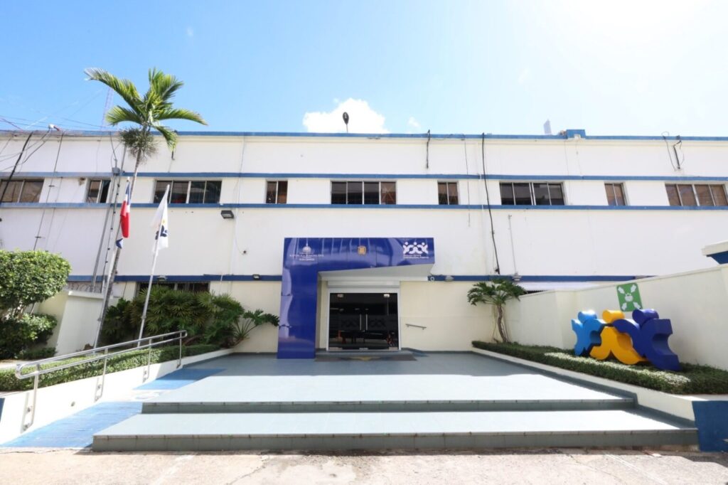 Compras frena licitación de RD$620 millones al Ayuntamiento de Azua al detectar irregularidades 1 img 5378