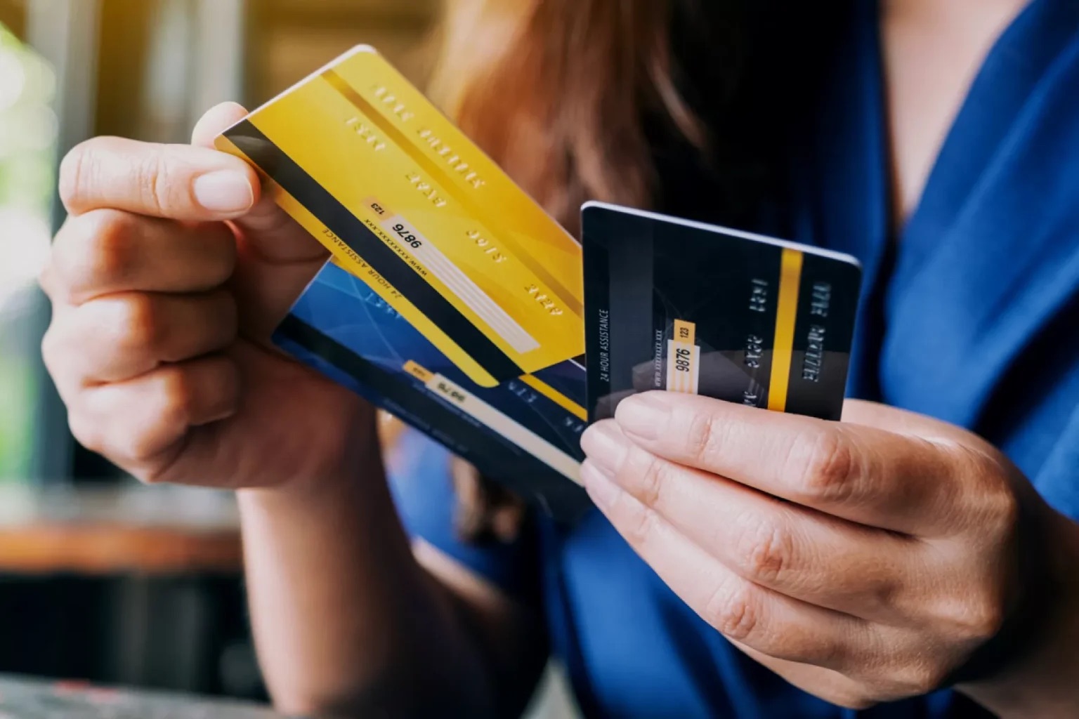 Superintendente de Bancos aconseja usar tarjetas de crédito solo como respaldo