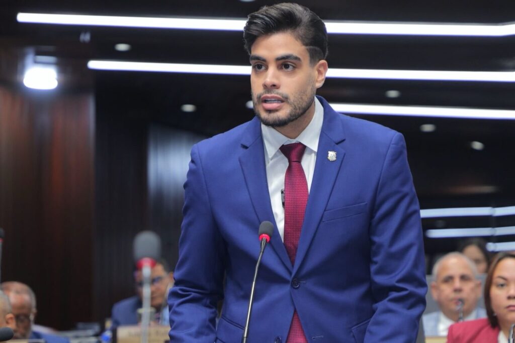 Diputado Bray Vargas tras escándalo: "No voy a ser un preso de la extorsión, puedo levantar mi cara con mucha fuerza" 1 img 5462