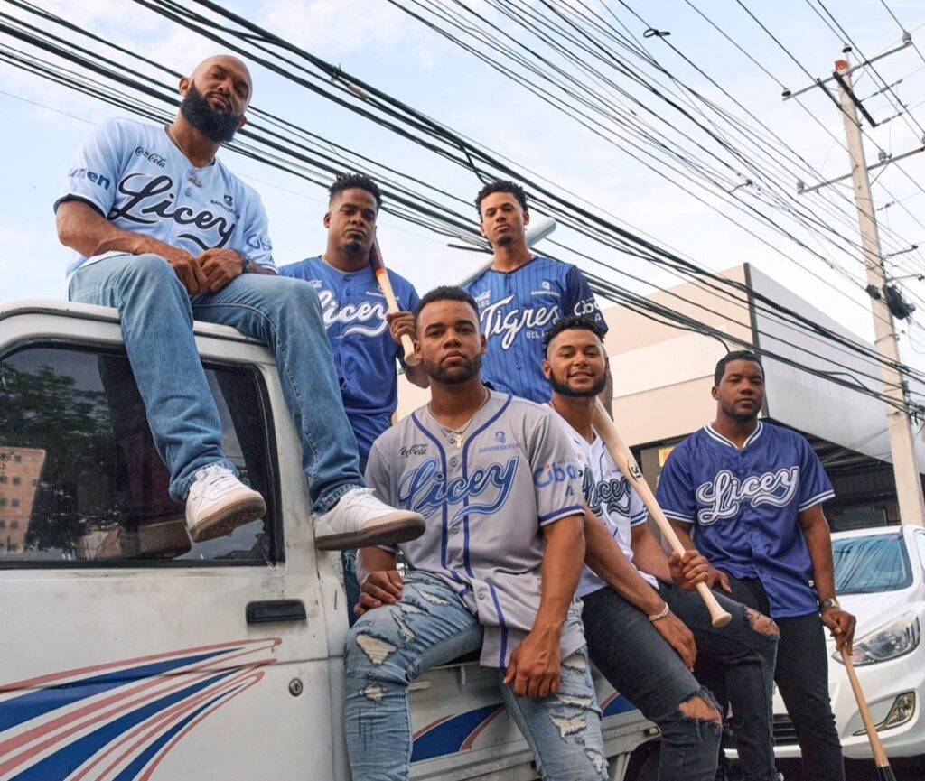 Tigres del Licey presentan sus nuevos uniformes para la temporada 2025-26 de la LIDOM 1 img 5974