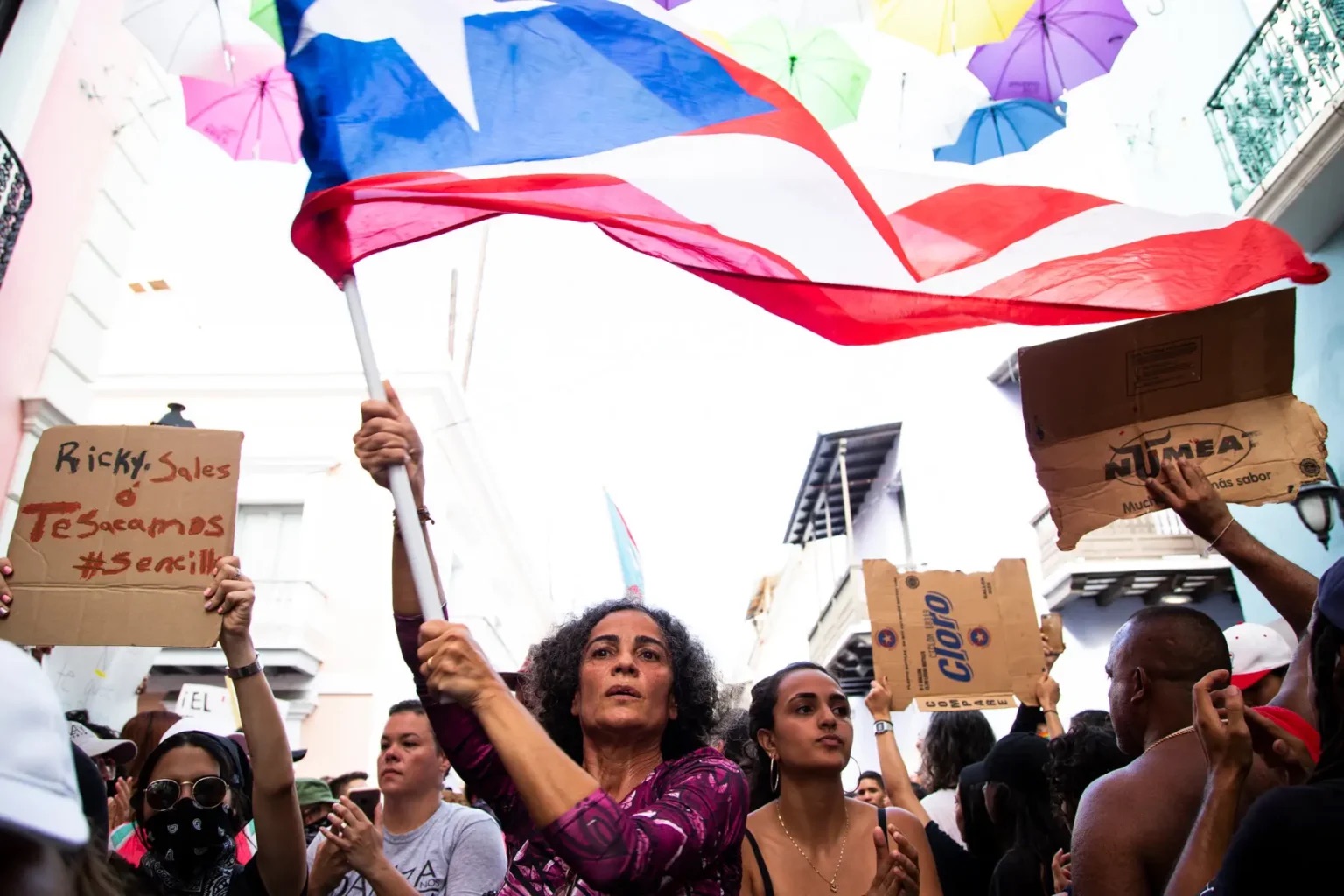 Puerto Rico se une a las protestas contra políticas autoritarias de Trump