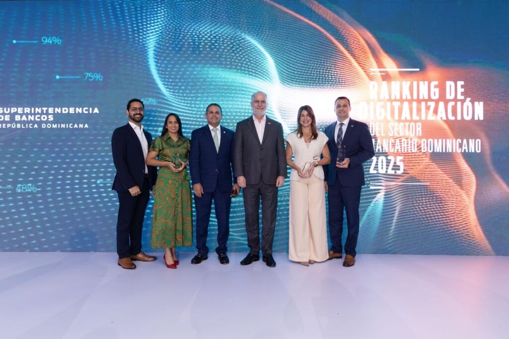 Banreservas obtiene Oro en dos categorías del Ranking de Digitalización de la Superintendencia de Bancos 1 img 6346