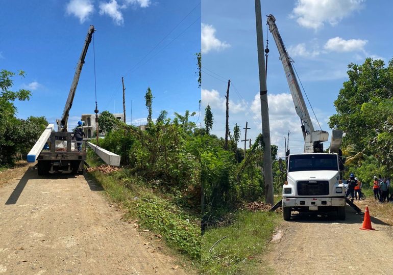 Edeeste inicia proyecto de electrificación en Brisas del Mar, Sabana de la Mar 2 img 6532