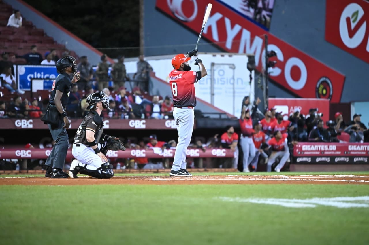 Leones rugen fuerte y aplastan a los Gigantes en San Francisco