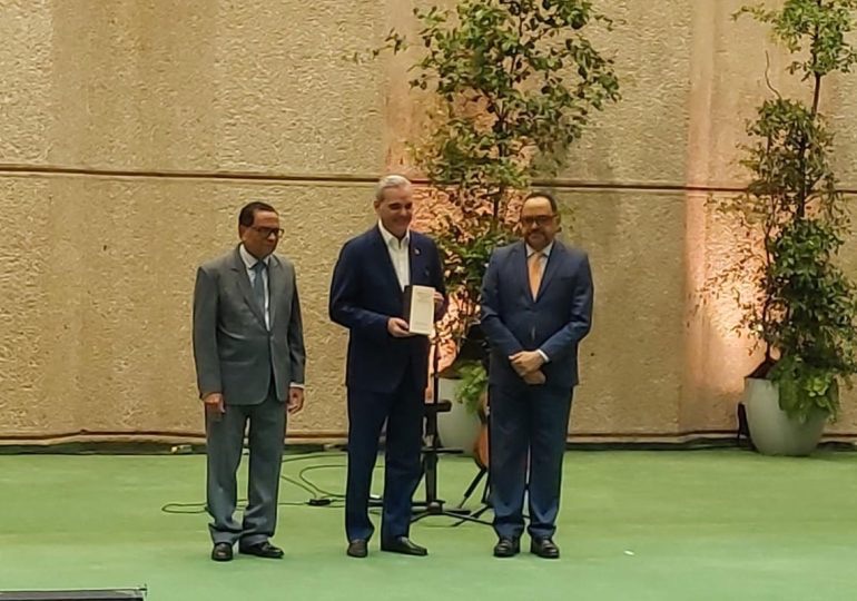 Ponen en circulación la obra: “Reformas a la Constitución Política Dominicana”