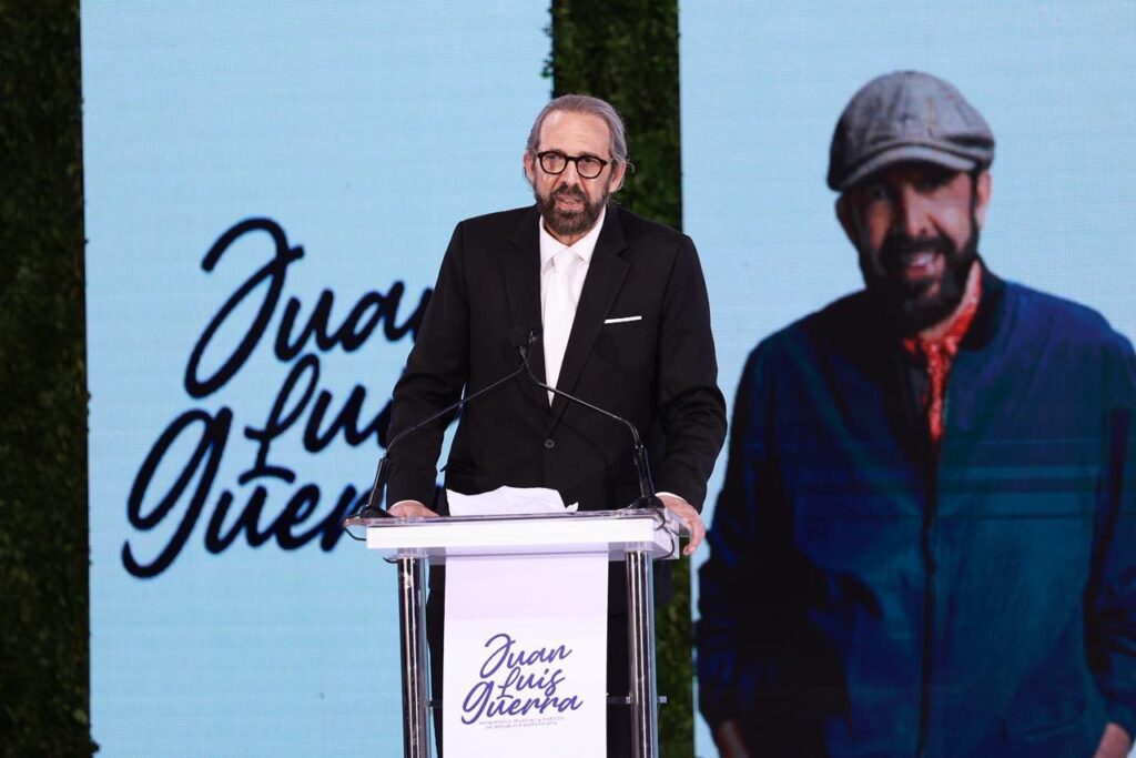 MIREX destaca a Juan Luis Guerra como Patrimonio Musical y Poético de República Dominicana 2 img 6938