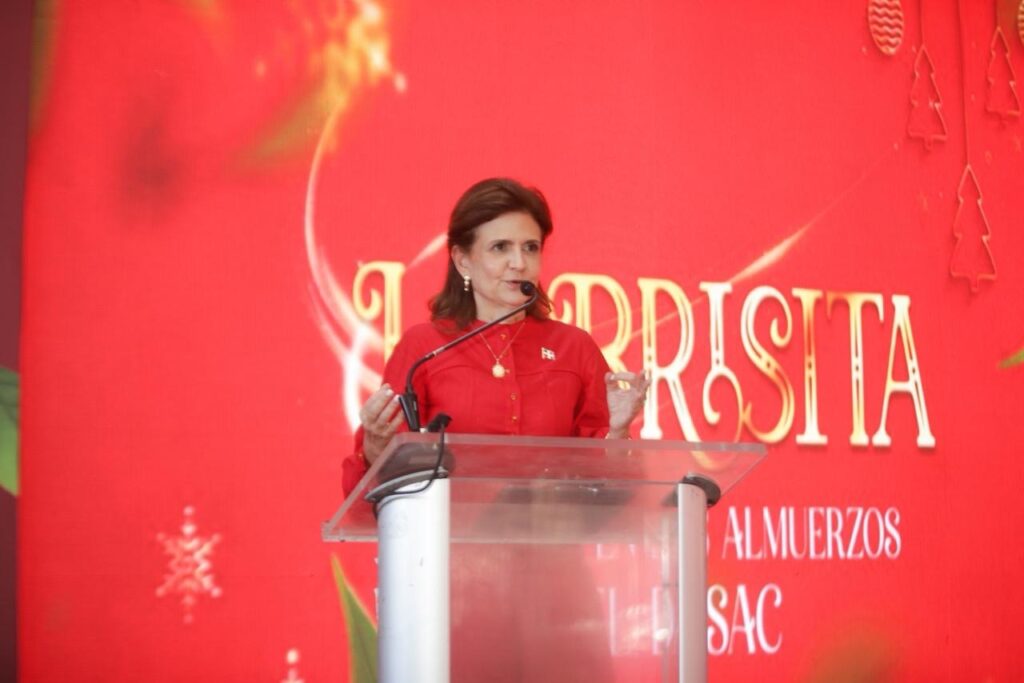 Raquel Peña inicia en el Cibao la entrega del Bono Navideño 2025 2 8f7f91ad 5168 41b8 8c61 2810e8e58d63