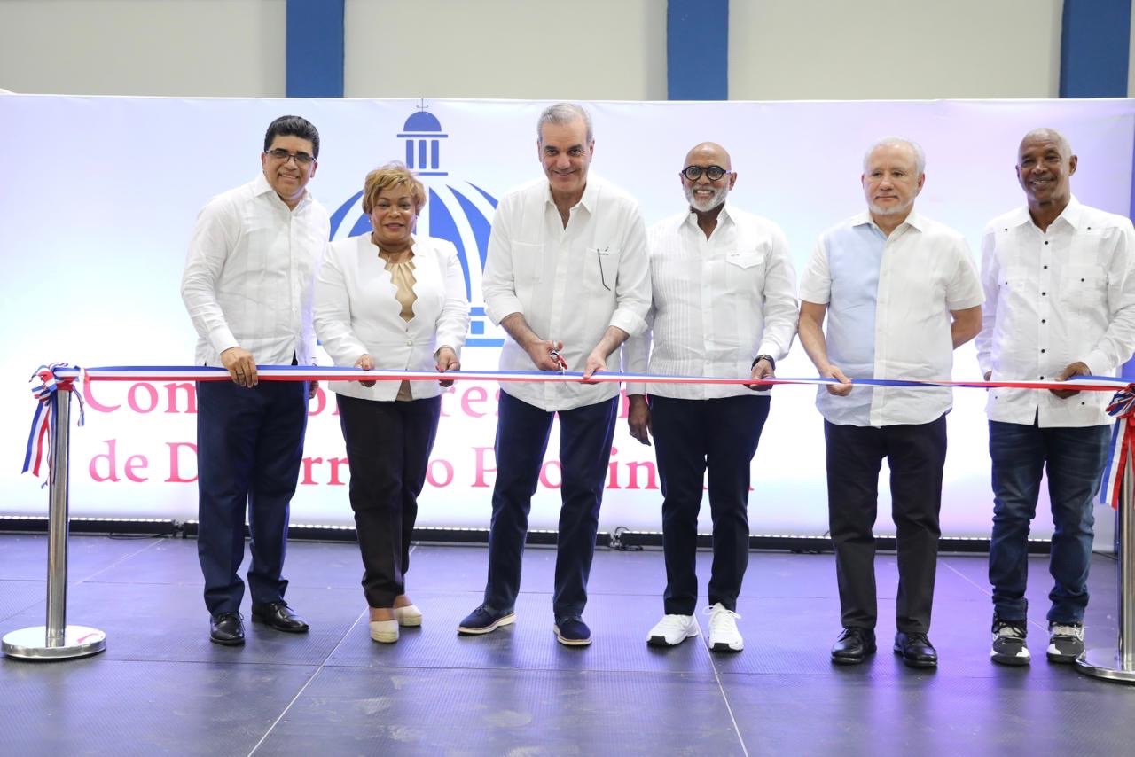 Presidente Abinader entrega nuevo Polideportivo Isabelita, Prof. Virgilio Frías, atendiendo una demanda de más de 40 años
