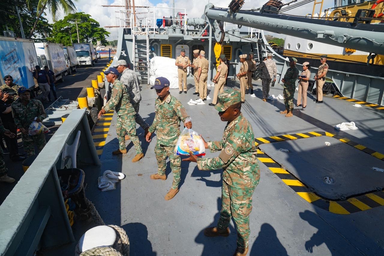 República Dominicana envía ayuda humanitaria a Jamaica tras el paso del huracán Melissa