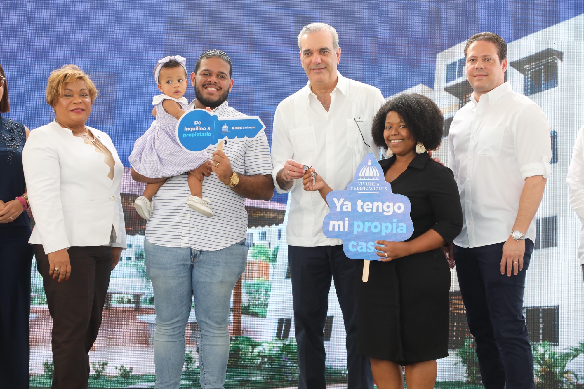 Presidente Abinader entrega 360 nuevos apartamentos en Ciudad Real San Luis, elevando a 760 las familias del proyecto que ya cuentan con un hogar seguro