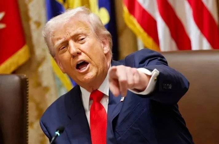 Trump arremete contra periodistas del New York Times por críticas de su gestión con China