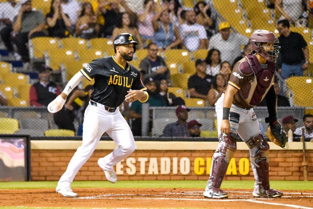 Alberto Rodríguez impulsa triunfo de las Águilas Cibaeñas sobre los Gigantes del Cibao 1 img 7664