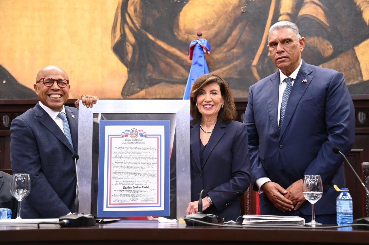 El Congreso Nacional distingue a la gobernadora de Nueva York por fortalecer lazos bilaterales