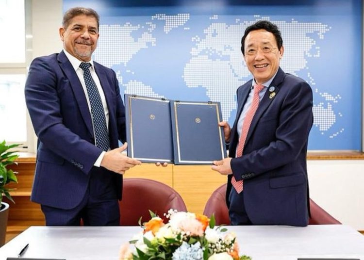 Firman acuerdo para crear Salón “República Dominicana” en la FAO, en Roma