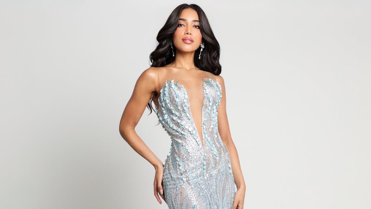 Miss RD se adueña de la pasarela en traje de gala durante la preliminar de Miss Universo