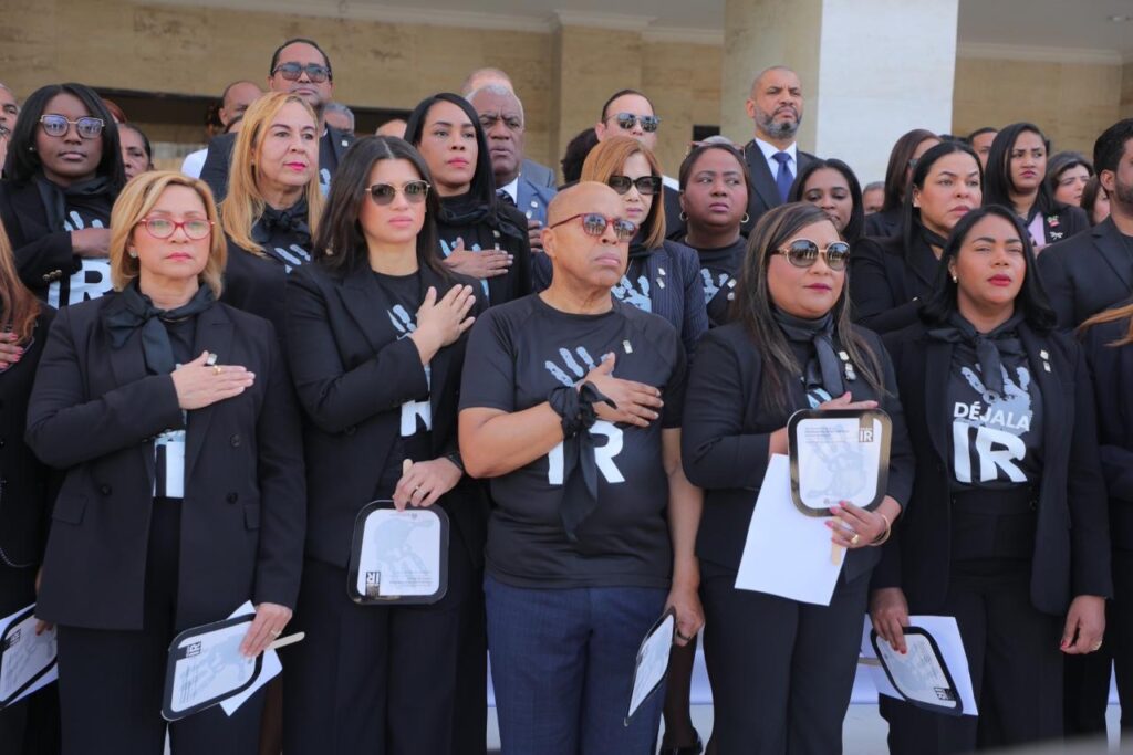 Congreso Nacional presenta avances de la Reforma Integral “Déjala Ir” en Día contra la Violencia hacia la Mujer 1 img 9109