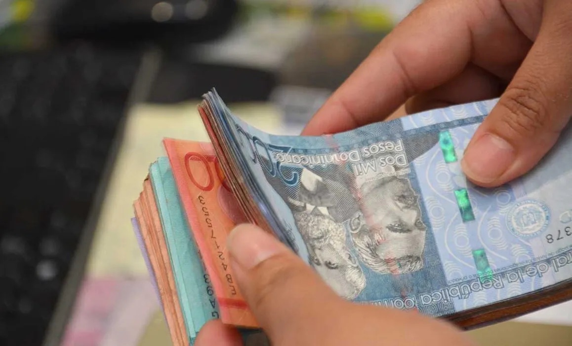 Estos son los nuevos topes para comprar inmuebles, vehículos o bienes en efectivo