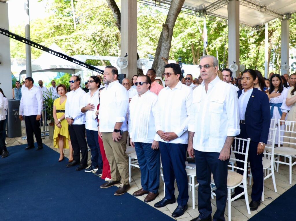 Presidente Abinader resalta valor histórico, turístico y comunitario del Parque Submarino La Caleta 1 8114925e 26ae 480f 8d5a 32217aee23b0