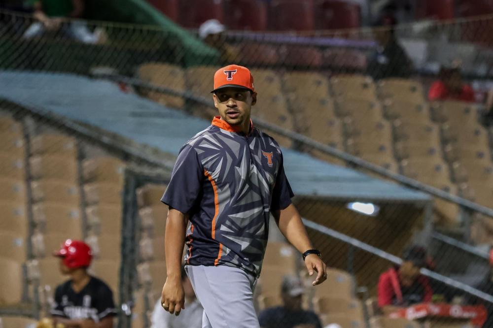 Víctor Estévez es nombrado coach de Grandes Ligas por los Nacionales de Washington