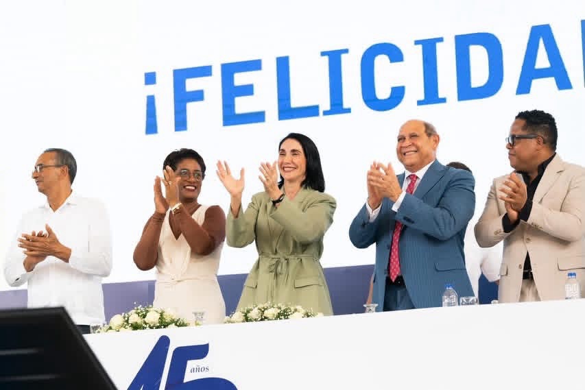Raquel Arbaje encabeza graduación de 1,177 nuevos técnicos del Infotep en la Región Este&nbsp;