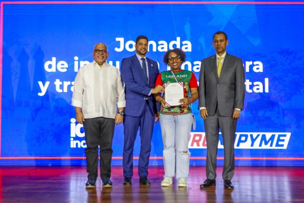 Promipyme coloca más de RD$1,950 millones en préstamos, mayoria fue a negocios liderados por mujeres 1 img 0297