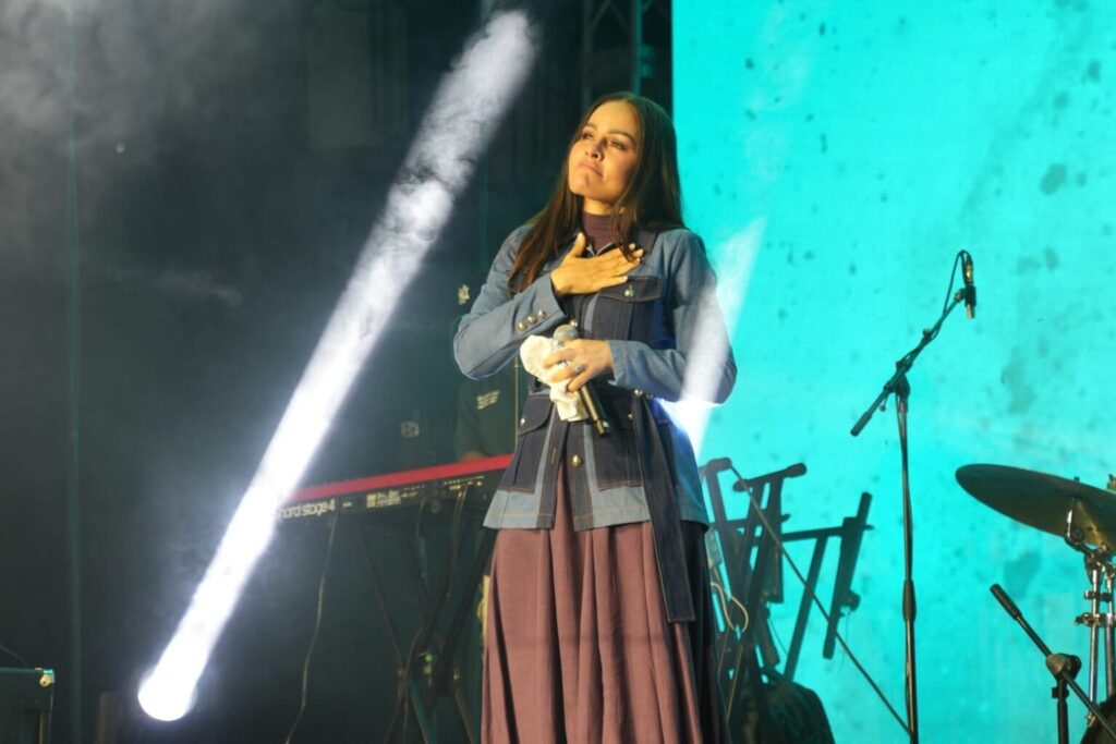 Yesenia Then comparte poderoso mensaje en “Adoramos juntos en Navidad” 1 img 0734