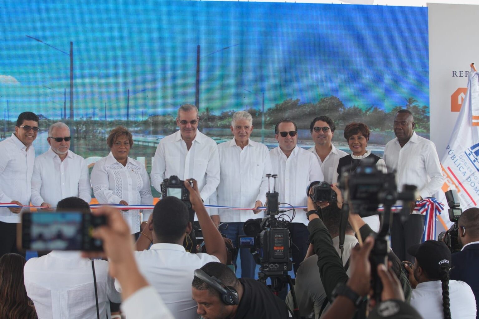 MOPC inaugura la Av. Ecológica; promete menos tapones y más fluidez en el tránsito