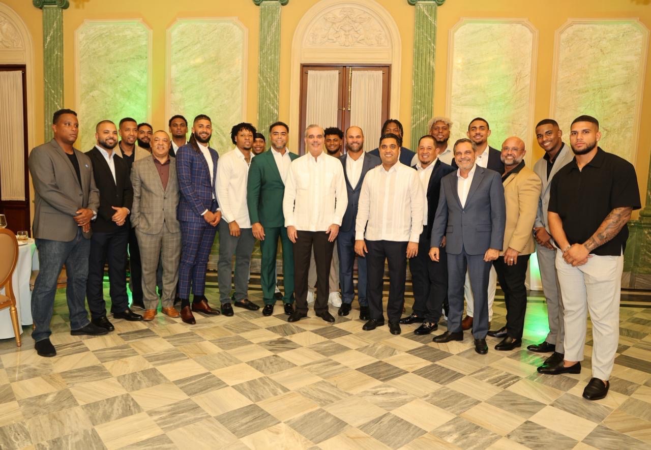 Presidente Luis Abinader se reúne con estrellas de Grandes Ligas&nbsp;