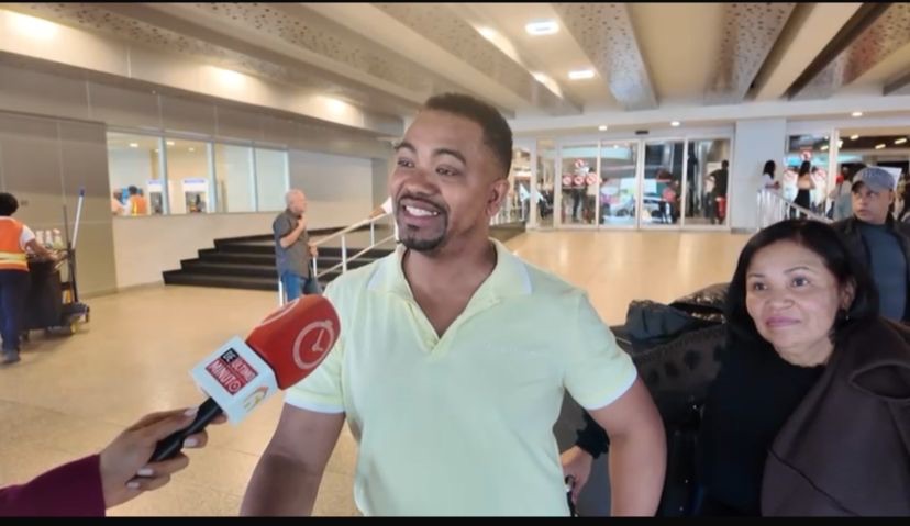 Romo, puerco asado y abrazos: dominicanos regresan a casa para gozar la Navidad