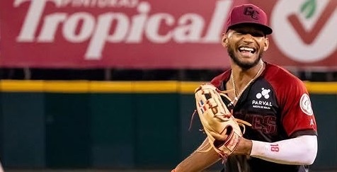 Johan Rojas pide disculpas nueva vez a los Tigres del Licey por comportamiento poco profesional