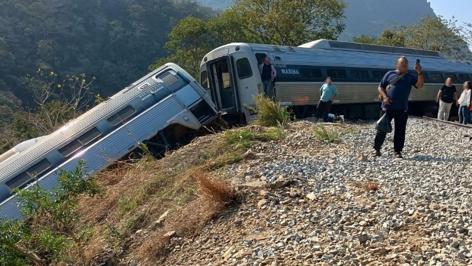 Descarrilamiento del tren Interoceánico en Oaxaca, México, deja 13 muertos y 98 heridos