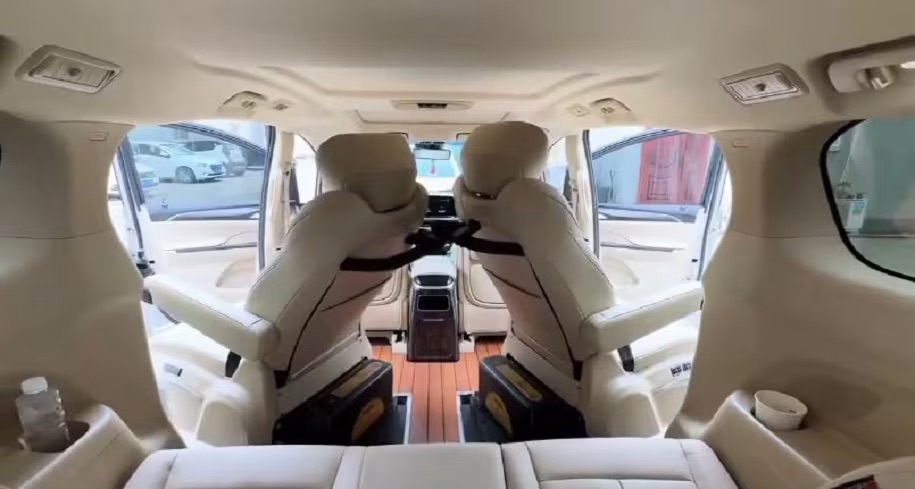 Nuevos asientos de vehículos en China que se transforman en sillas de ruedas para personas con movilidad reducida &nbsp;