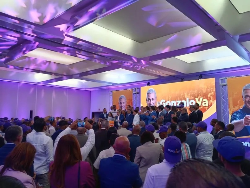 ¡Sin Gonzalo en el escenario! Dirigentes del PLD lo lanza como su apuesta presidencial 1 img 9787