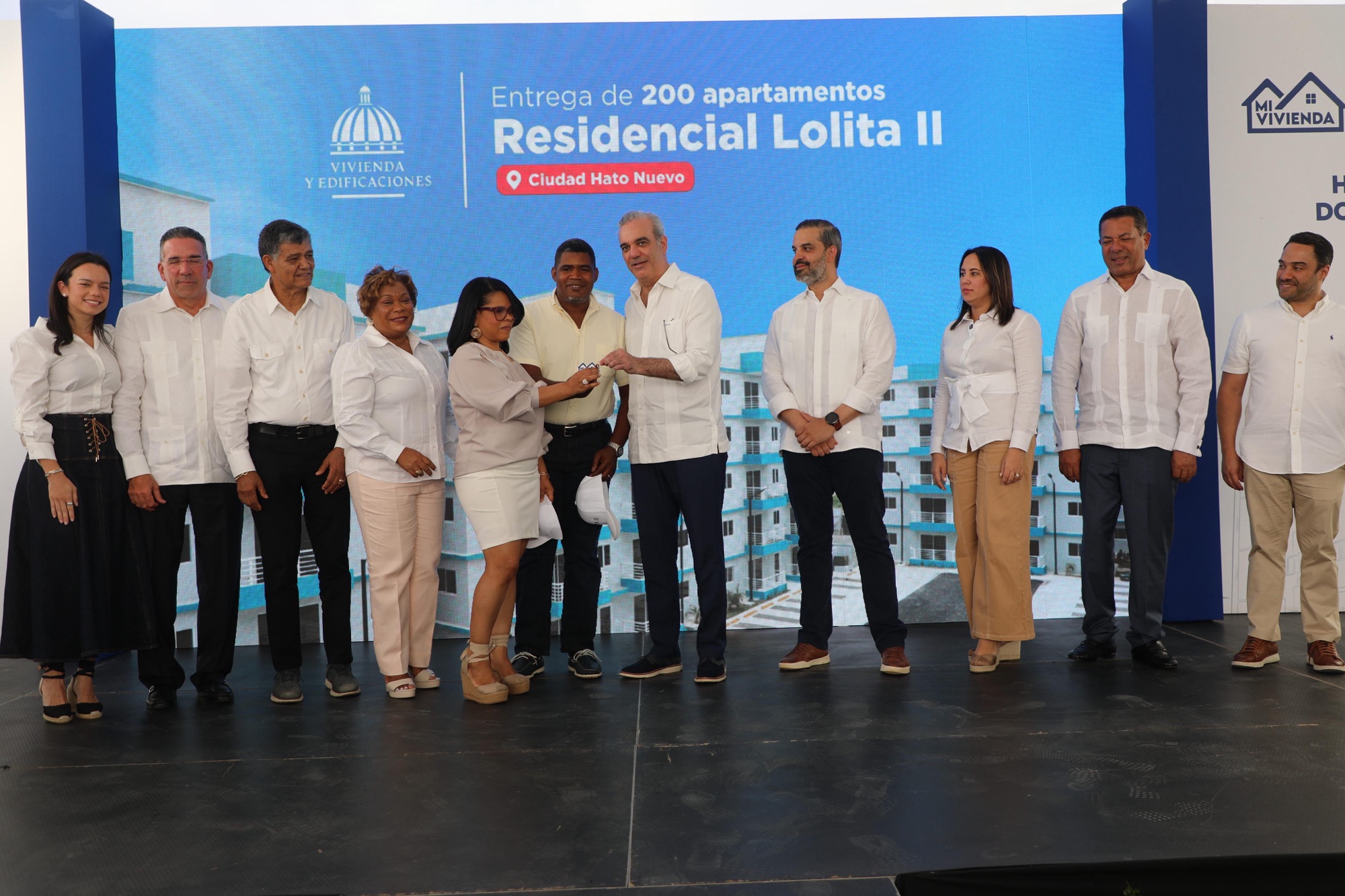 Presidente Abinader entrega 200 apartamentos del Residencial Lolita II y transforma la vida de más de 700 personas en Hato Nuevo